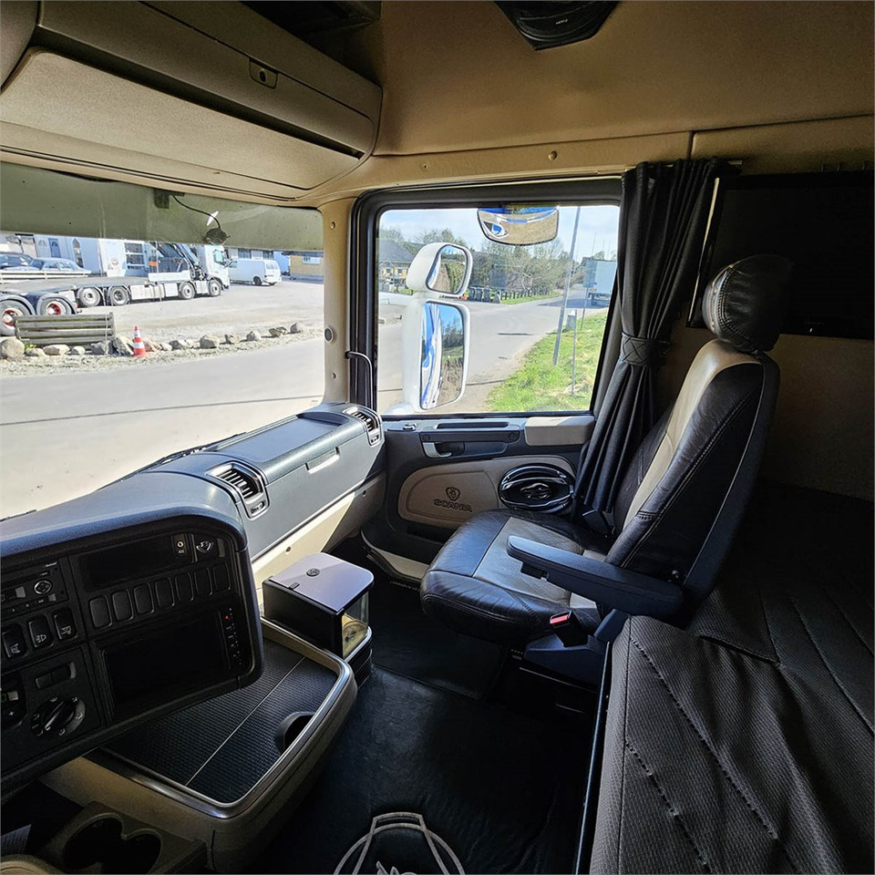 Sattelzugmaschine Scania R 560 LA6X2 4MNB: das Bild 12