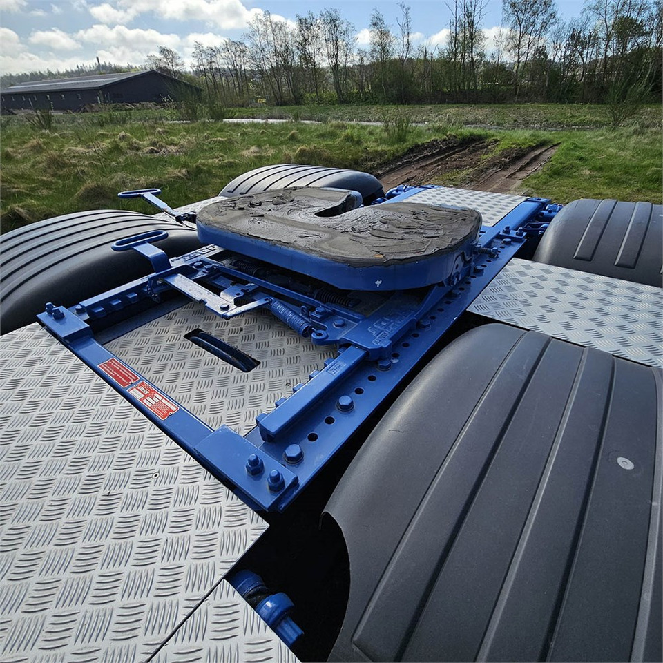 Sattelzugmaschine Scania R 560 LA6X2 4MNB: das Bild 37