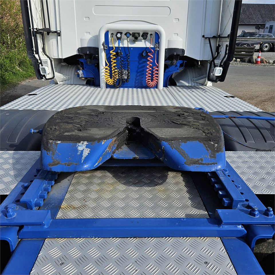 Sattelzugmaschine Scania R 560 LA6X2 4MNB: das Bild 36