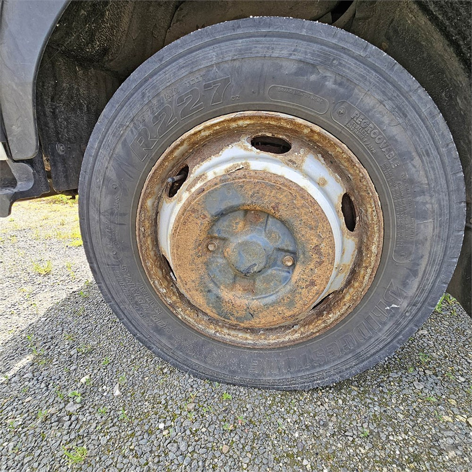 Toyota Dyna 200 - Leasing Toyota Dyna 200: das Bild 35 Toyota Dyna 200 - Leasing Toyota Dyna 200: das Bild 35