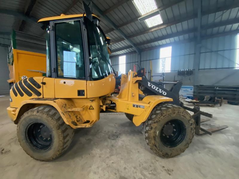 Volvo L 30 B ZX - Hoflader: das Bild 2 Volvo L 30 B ZX - Hoflader: das Bild 2