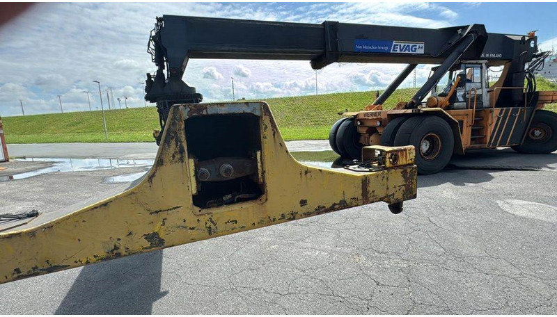 Kalmar Valmet RSD4118-4TL - Reach stacker: das Bild 5 Kalmar Valmet RSD4118-4TL - Reach stacker: das Bild 5