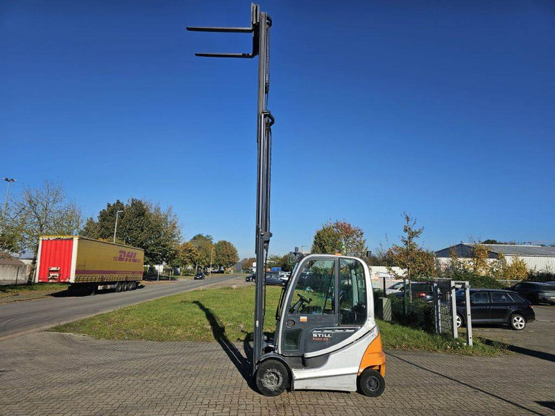 Still RX60-25 - Elektrostapler: das Bild 2 Still RX60-25 - Elektrostapler: das Bild 2