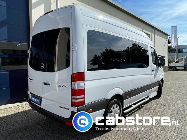 Mercedes-Benz SPRINTER 211 CDI - L2/H2- Automatische versnellingsbak - 9 Persoons - Bouwjaar 2009 - APK tot 17-01-2026 ! - Side bars - Privacy glas - Airco - Kleinbus, Personentransporter: das Bild 4 Mercedes-Benz SPRINTER 211 CDI - L2/H2- Automatische versnellingsbak - 9 Persoons - Bouwjaar 2009 - APK tot 17-01-2026 ! - Side bars - Privacy glas - Airco - Kleinbus, Personentransporter: das Bild 4