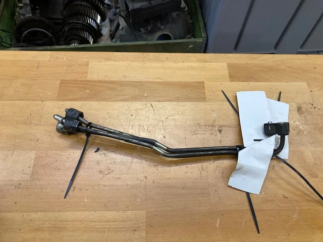 Scania Fuel pipe – Scania 2865664 - Motor und Teile für LKW: das Bild 1 Scania Fuel pipe – Scania 2865664 - Motor und Teile für LKW: das Bild 1