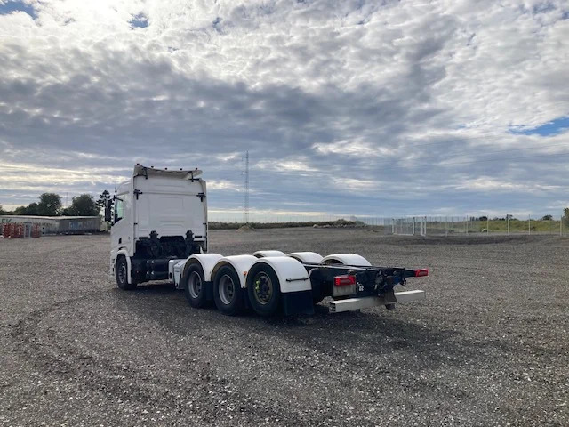 Scania R660 8X4/4 - Fahrgestell LKW: das Bild 5 Scania R660 8X4/4 - Fahrgestell LKW: das Bild 5