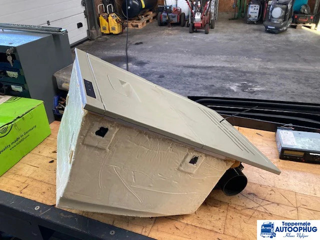 Volvo refrigerator – køleskab – Volvo 82174077 - Fahrerhaus und Interieur für LKW: das Bild 2 Volvo refrigerator – køleskab – Volvo 82174077 - Fahrerhaus und Interieur für LKW: das Bild 2