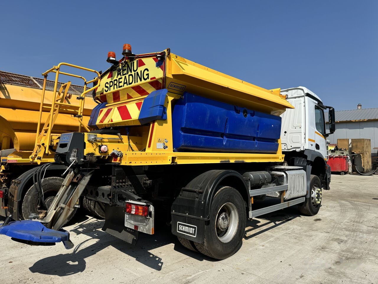 Mercedes-Benz 1824 - Kommunal-/ Sonderfahrzeug, LKW: das Bild 3 Mercedes-Benz 1824 - Kommunal-/ Sonderfahrzeug, LKW: das Bild 3