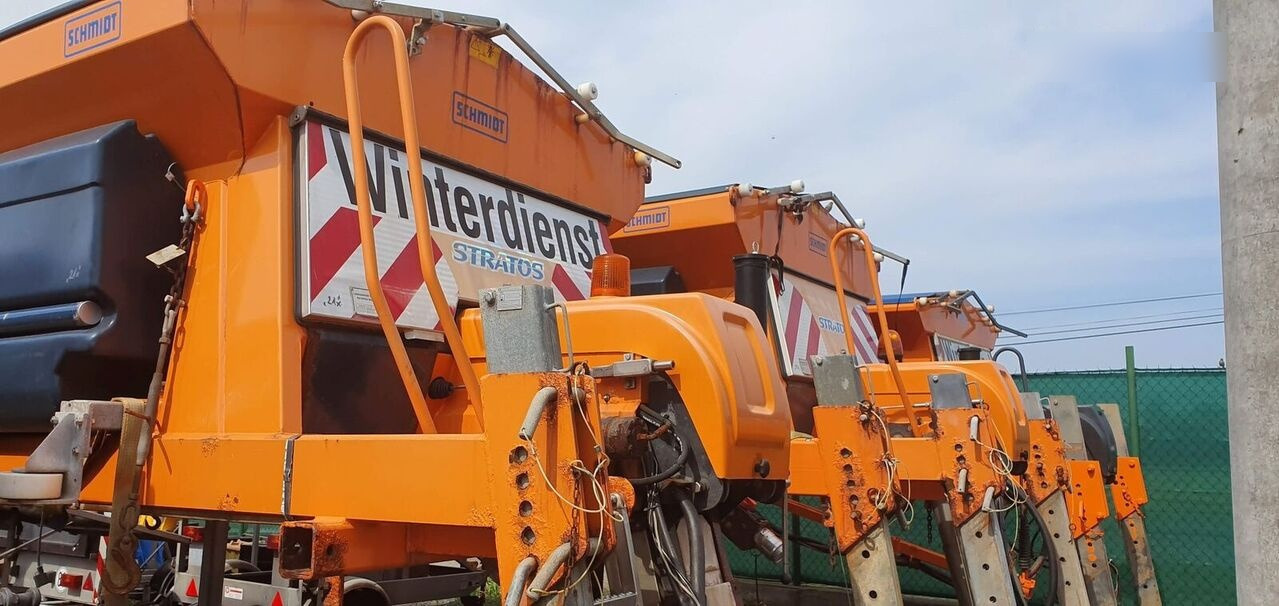 Schmidt Solarko piaskarka SCHMIDT STRATOS 5m3 20 - Salzstreuer für Kommunal-/ Sonderfahrzeug: das Bild 3 Schmidt Solarko piaskarka SCHMIDT STRATOS 5m3 20 - Salzstreuer für Kommunal-/ Sonderfahrzeug: das Bild 3