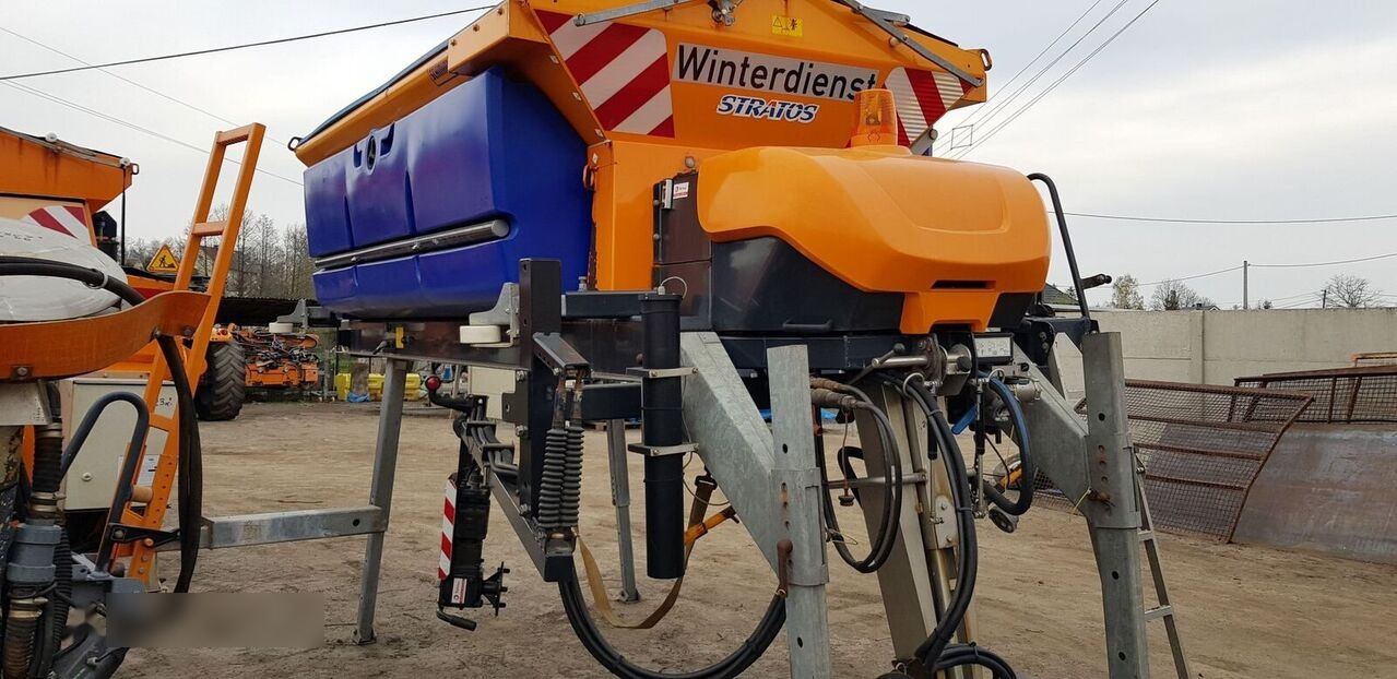 Schmidt Solarko piaskarka SCHMIDT STRATOS 5m3 - Salzstreuer für Kommunal-/ Sonderfahrzeug: das Bild 5 Schmidt Solarko piaskarka SCHMIDT STRATOS 5m3 - Salzstreuer für Kommunal-/ Sonderfahrzeug: das Bild 5