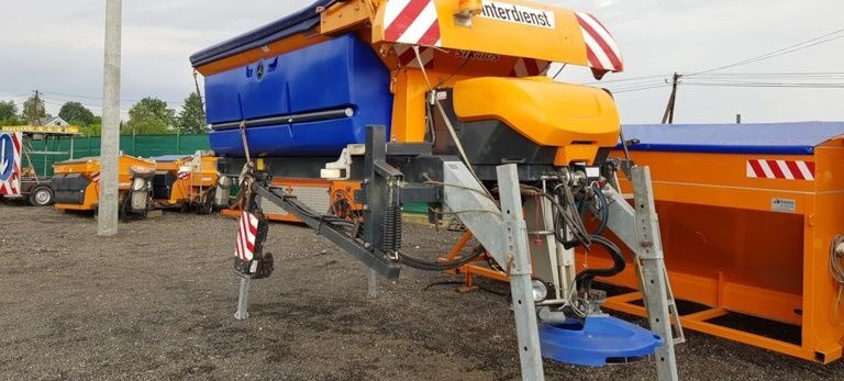 Schmidt Solarko piaskarka SCHMIDT STRATOS 5m3 - Salzstreuer für Kommunal-/ Sonderfahrzeug: das Bild 1 Schmidt Solarko piaskarka SCHMIDT STRATOS 5m3 - Salzstreuer für Kommunal-/ Sonderfahrzeug: das Bild 1