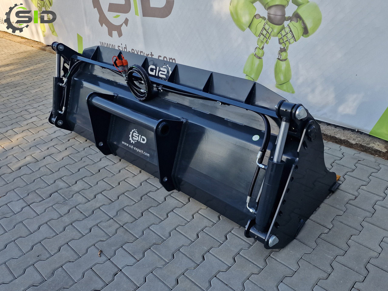 SID Klappschaufel 4in1 / Godet 4en1 multifonction / 4in1 multipurpose bucket 1,4 m - Ladeschaufel für Baumaschine: das Bild 5 SID Klappschaufel 4in1 / Godet 4en1 multifonction / 4in1 multipurpose bucket 1,4 m - Ladeschaufel für Baumaschine: das Bild 5