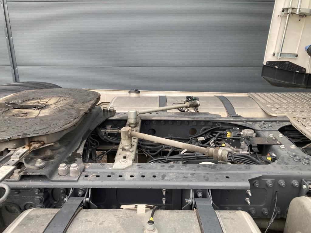 DAF XG 480 FT LED Intarder Kamera Hydraulik DAF XG 480 FT LED Intarder Kamera Hydraulik - Sattelzugmaschine: das Bild 5 DAF XG 480 FT LED Intarder Kamera Hydraulik DAF XG 480 FT LED Intarder Kamera Hydraulik - Sattelzugmaschine: das Bild 5