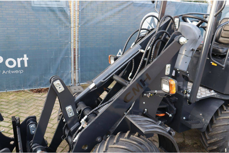 Radlader Chausson DW-E606: das Bild 13 Radlader Chausson DW-E606: das Bild 13