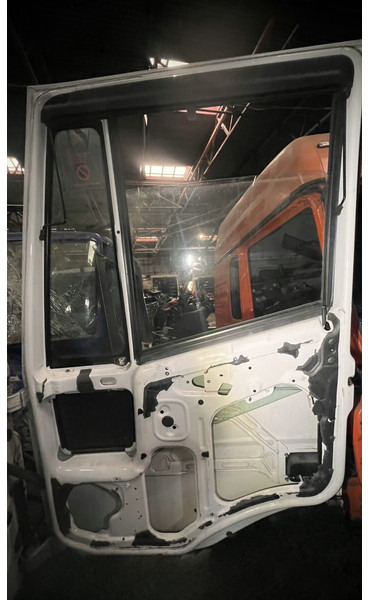 Iveco Stralis - Tür und Teile: das Bild 2 Iveco Stralis - Tür und Teile: das Bild 2