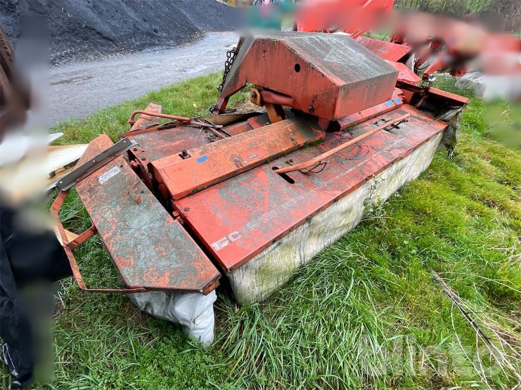 Kuhn FC 280 F (1998) - Mähwerk: das Bild 4 Kuhn FC 280 F (1998) - Mähwerk: das Bild 4