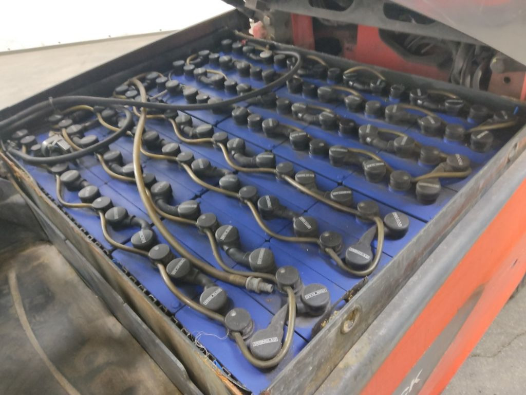 Linde E30L-01 - Elektrostapler: das Bild 4 Linde E30L-01 - Elektrostapler: das Bild 4