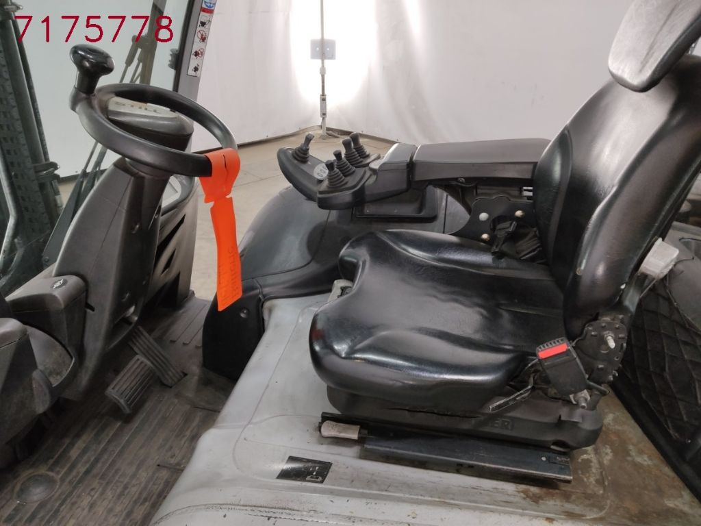 Still RX60-25 - Elektrostapler: das Bild 3 Still RX60-25 - Elektrostapler: das Bild 3