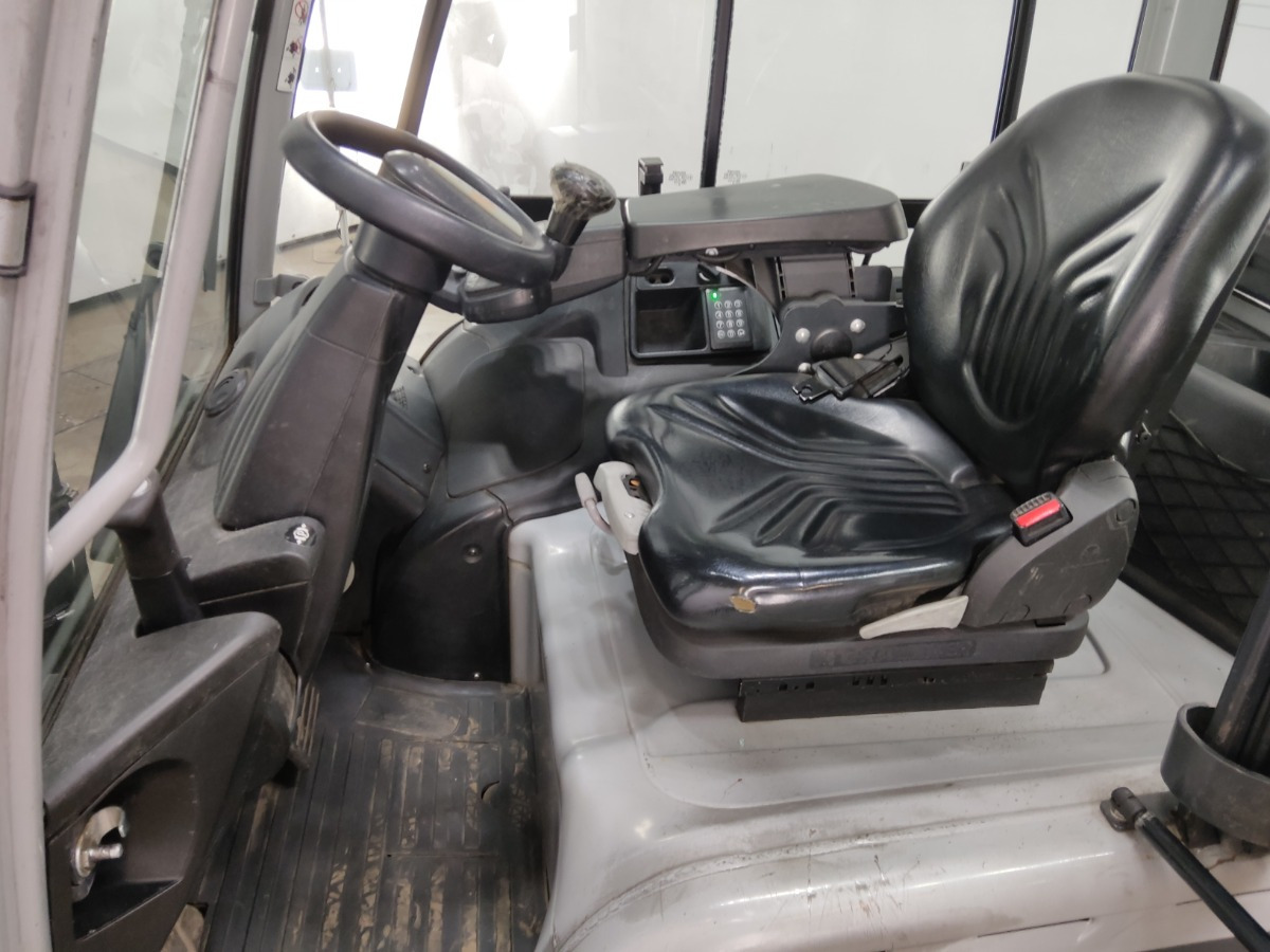 Still RX60-30 - Elektrostapler: das Bild 3 Still RX60-30 - Elektrostapler: das Bild 3