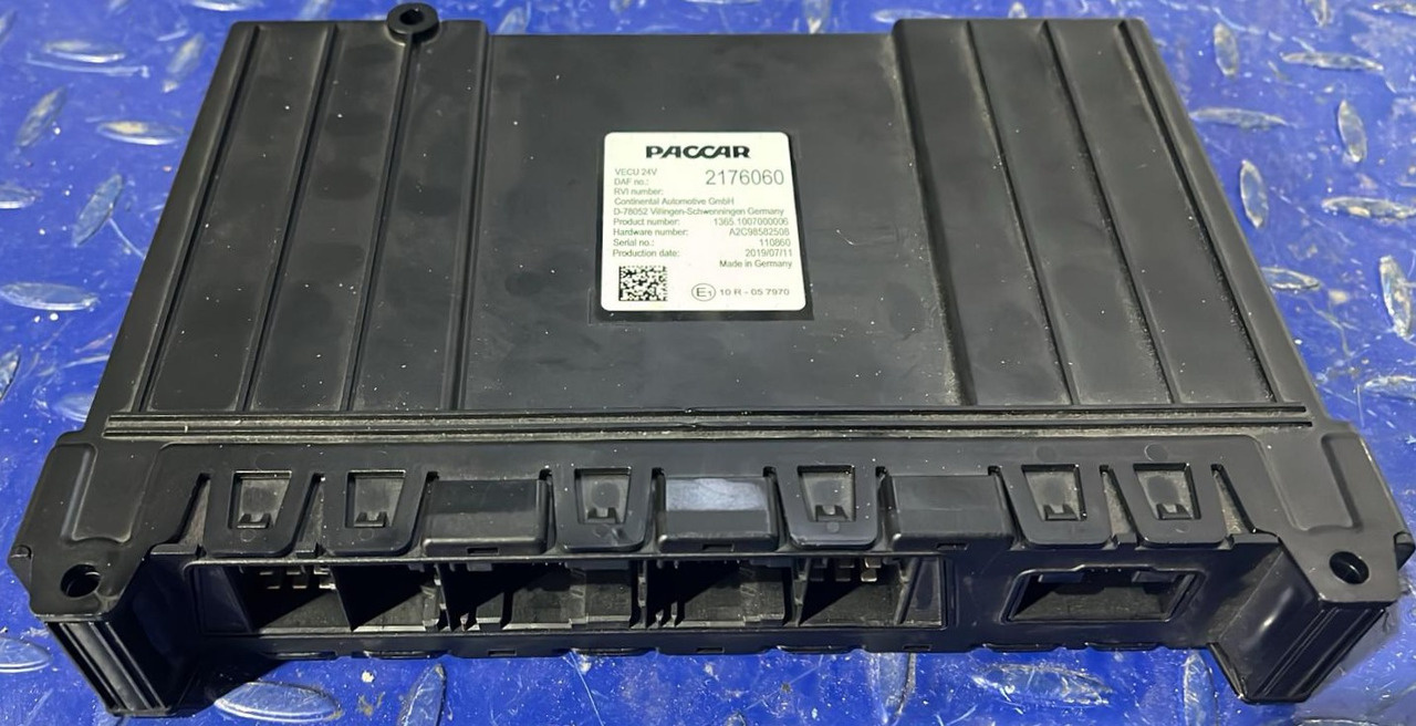 DAF XF CF VECU Control Unit Module 2176060 - Steuergerät: das Bild 1 DAF XF CF VECU Control Unit Module 2176060 - Steuergerät: das Bild 1