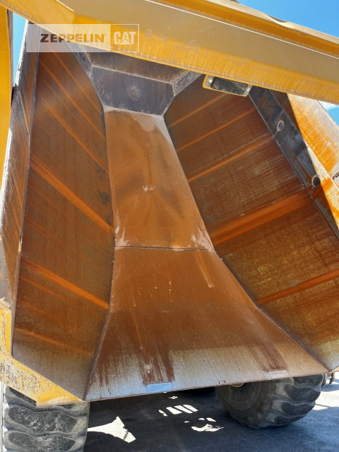 Cat 745-04 - Knickgelenkter Dumper: das Bild 5 Cat 745-04 - Knickgelenkter Dumper: das Bild 5