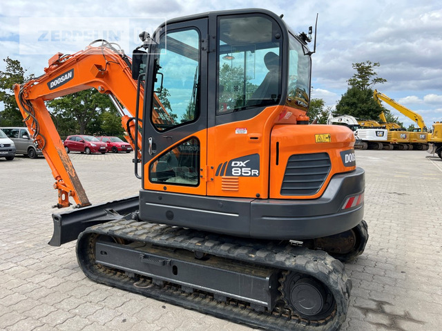 Doosan DX85R-3 - Minibagger: das Bild 2 Doosan DX85R-3 - Minibagger: das Bild 2