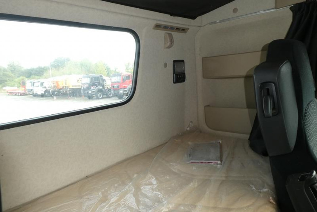 MERCEDES-BENZ Actros neu 2546 L 6x2 Abrollkipper Lenk-Lift Achse - Abrollkipper: das Bild 3 MERCEDES-BENZ Actros neu 2546 L 6x2 Abrollkipper Lenk-Lift Achse - Abrollkipper: das Bild 3