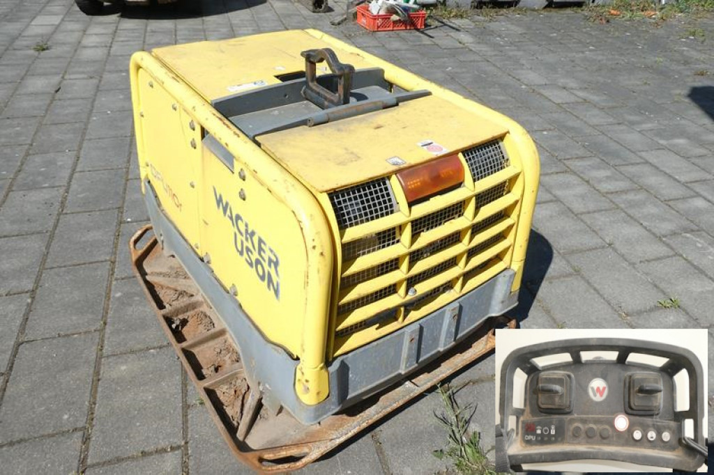 Wacker Neuson SE Wacker Neuson SE Rüttelplatte Baumaschine DPU 110rLem970 inkl. Fernbedienung - Rüttelplatte: das Bild 1 Wacker Neuson SE Wacker Neuson SE Rüttelplatte Baumaschine DPU 110rLem970 inkl. Fernbedienung - Rüttelplatte: das Bild 1