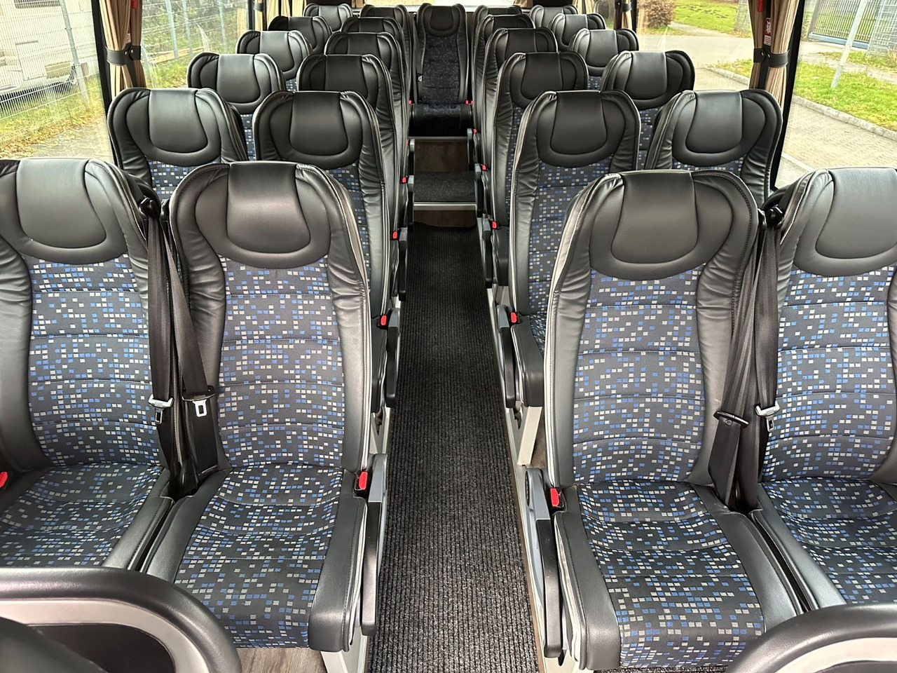 Iveco Atomic AN21 (wenig Km*7.2t) Rosero/ Rapido - Kleinbus, Personentransporter: das Bild 4 Iveco Atomic AN21 (wenig Km*7.2t) Rosero/ Rapido - Kleinbus, Personentransporter: das Bild 4